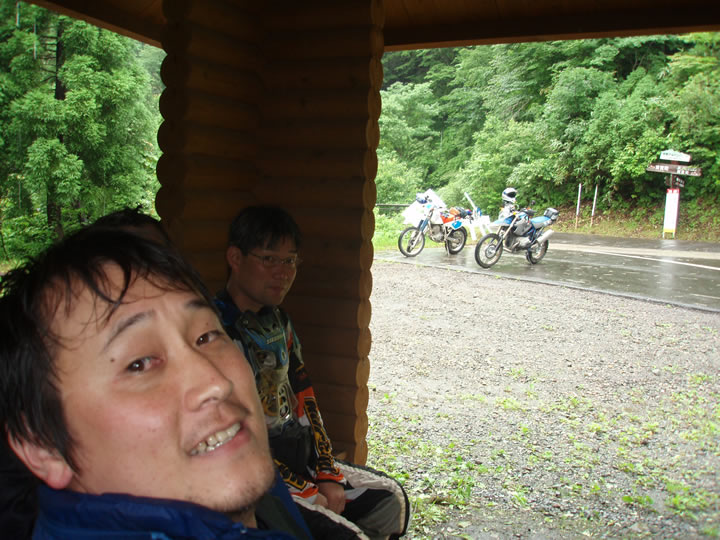 06